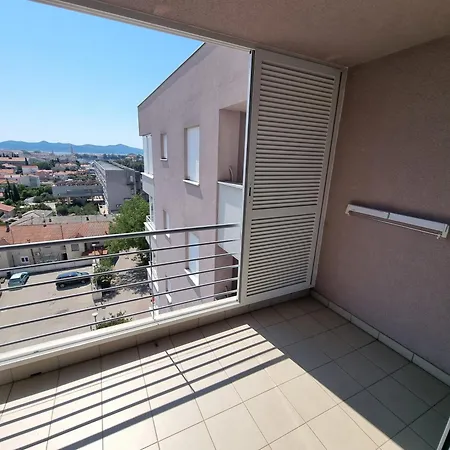 Rosa Apartment Zadar